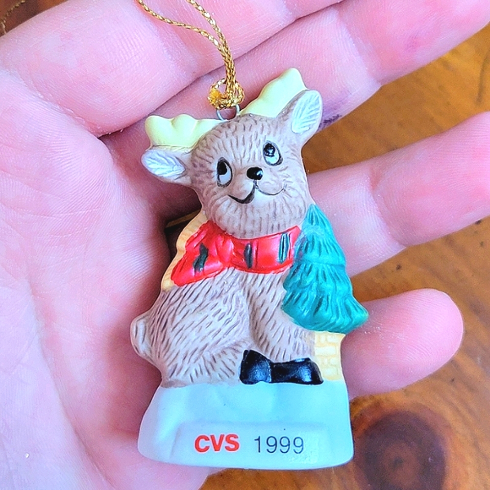 ☆ CVS 1999 Traditions Ornaments with Original box No Damage Chips or issues ☆